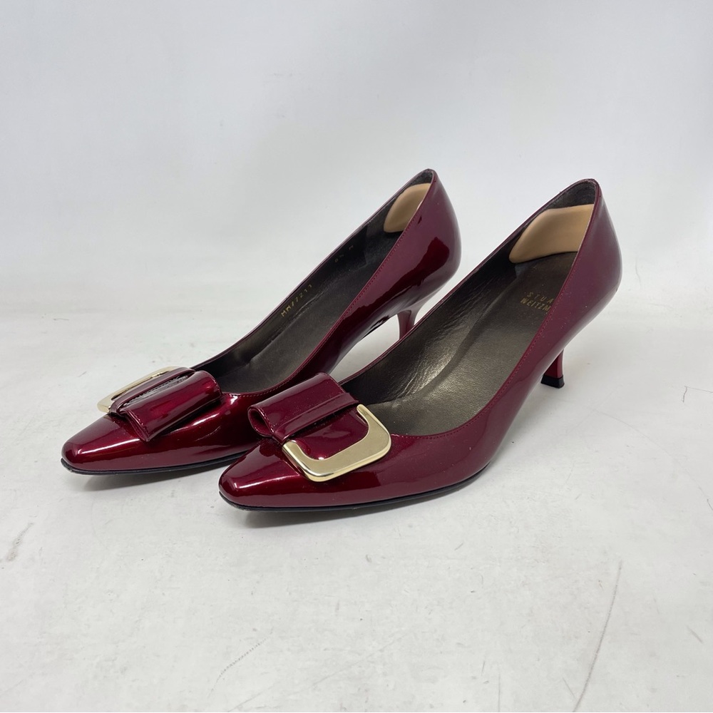 Stuart Weitzman Red Kitten Heel with Gold Buckle Women's Size 8.5 - MW77211